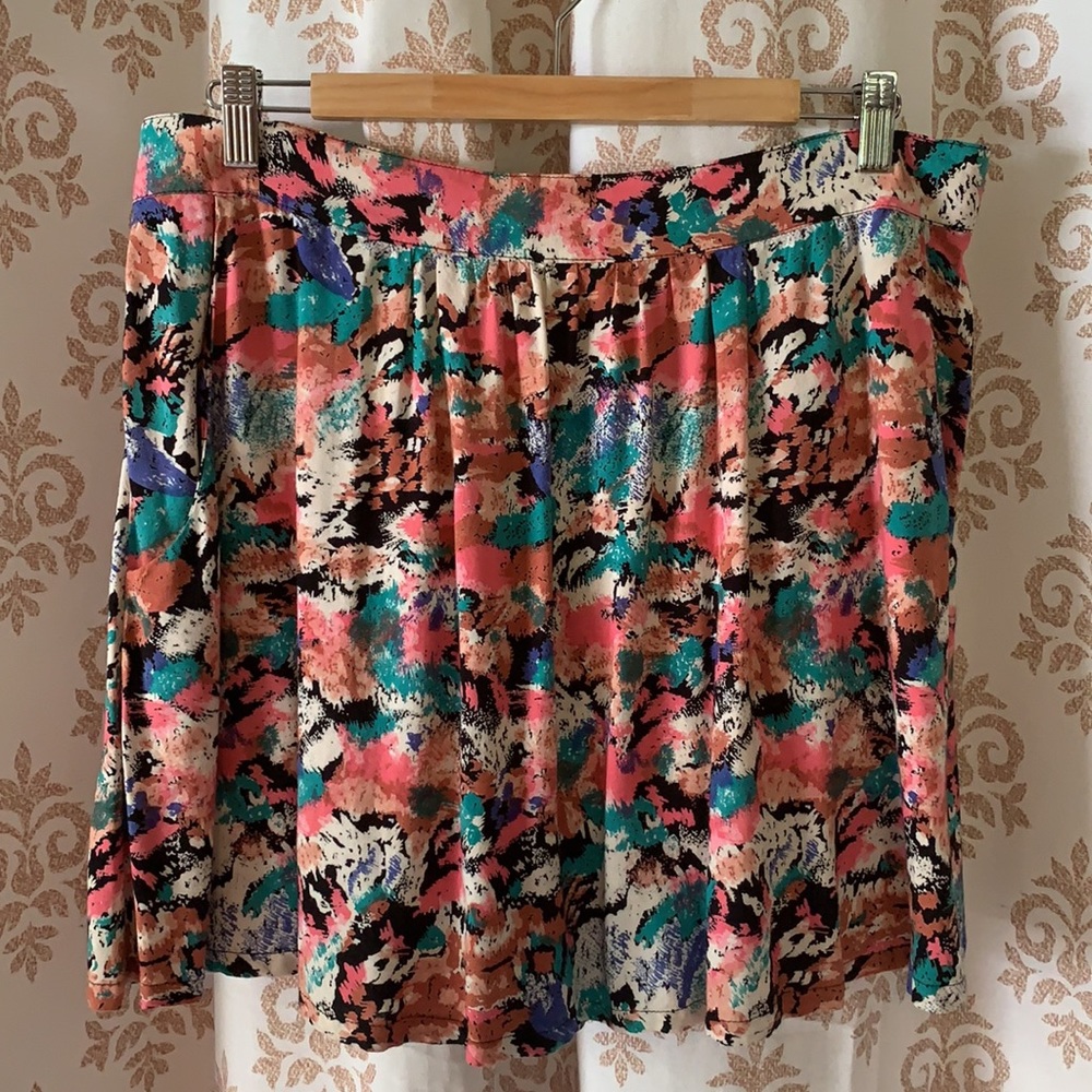 Kika Paprika abstract mini skirt with pockets L